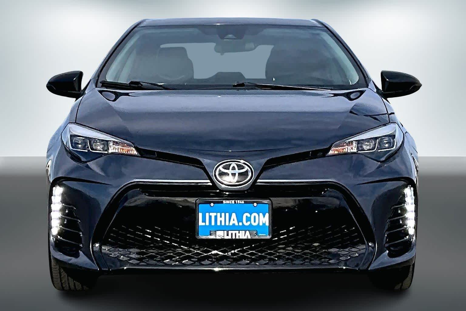 Thumbnail: 2017 Toyota Corolla - 6