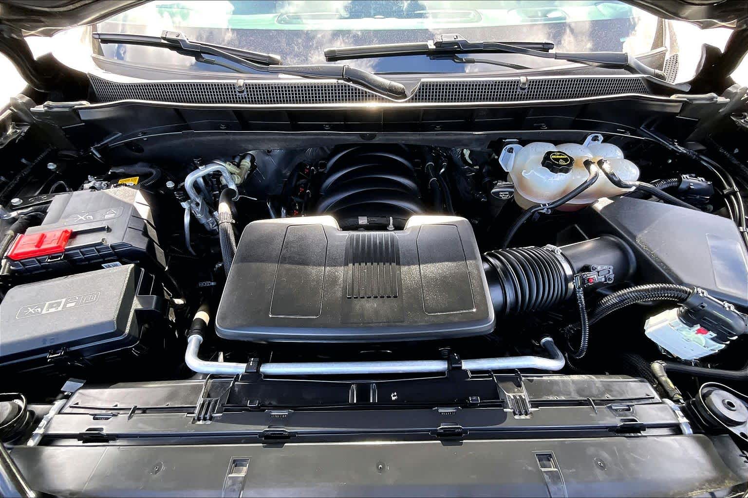 Thumbnail: 2024 Chevrolet Tahoe - 8