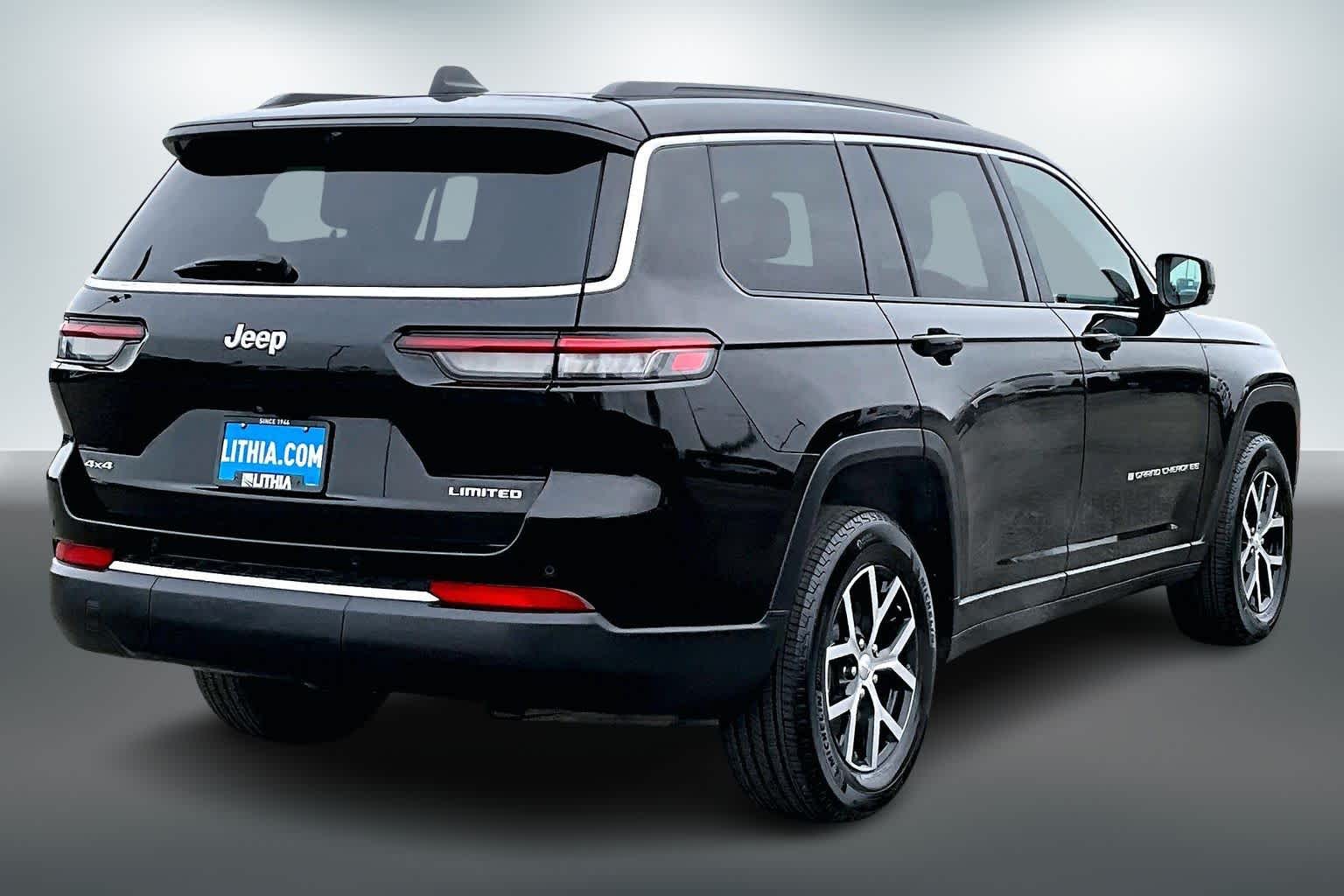 Thumbnail: 2024 Jeep Grand Cherokee L - 22