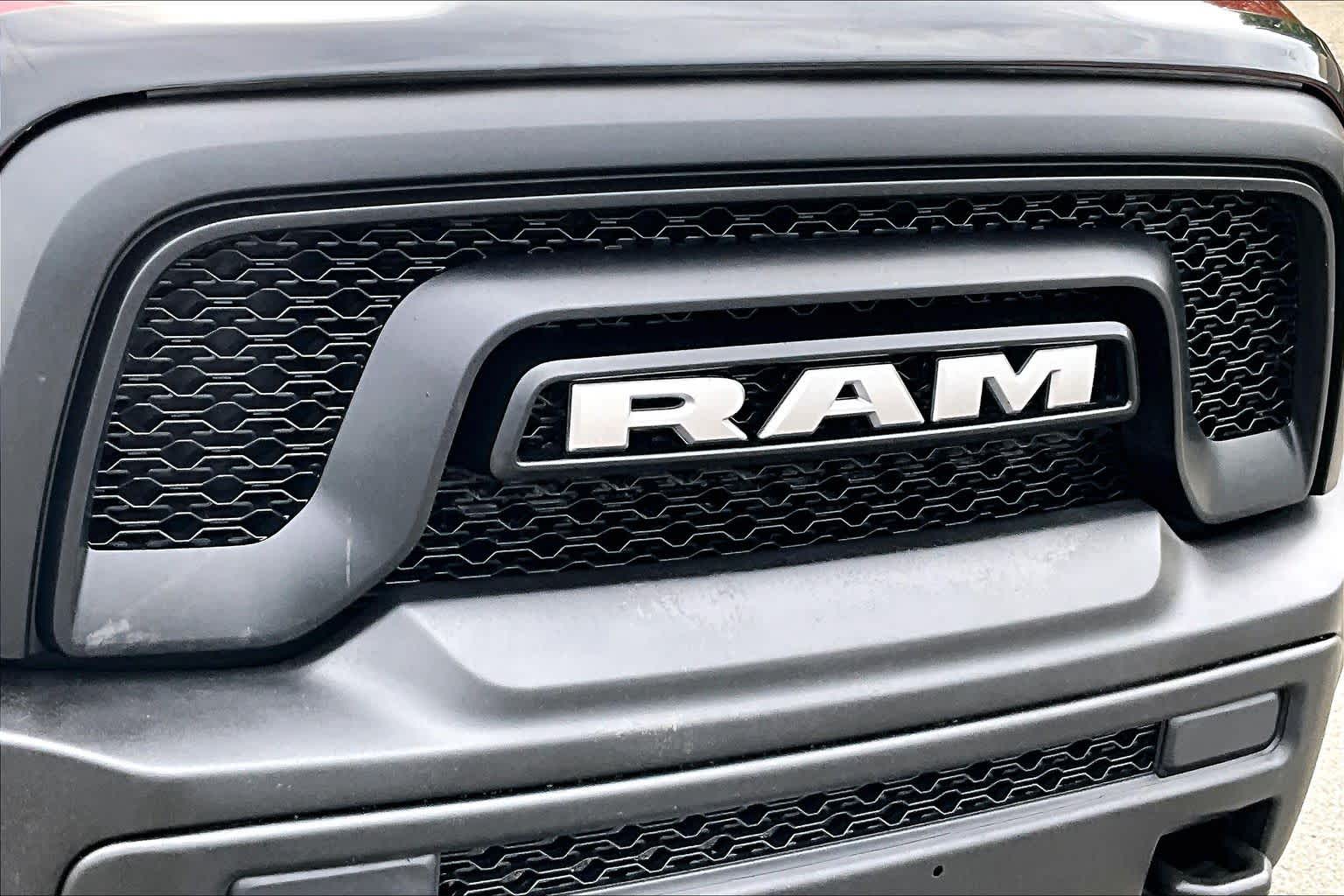 Thumbnail: 2019 RAM 1500 Classic - 32
