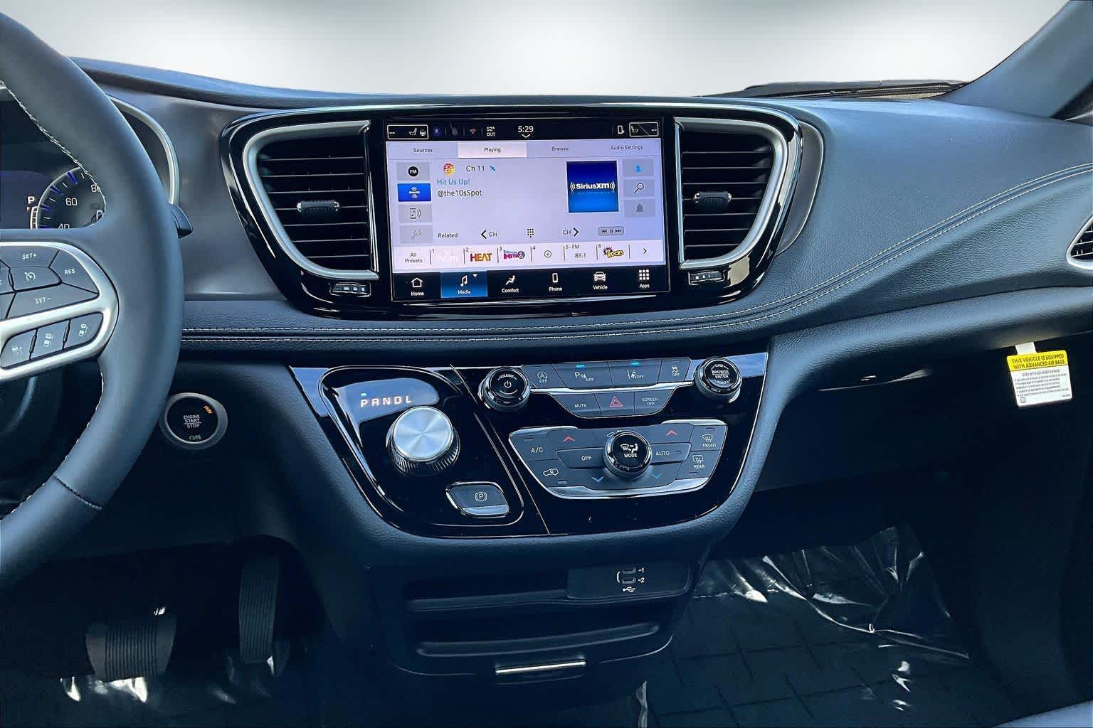 Thumbnail: 2026 Chrysler Pacifica - 16