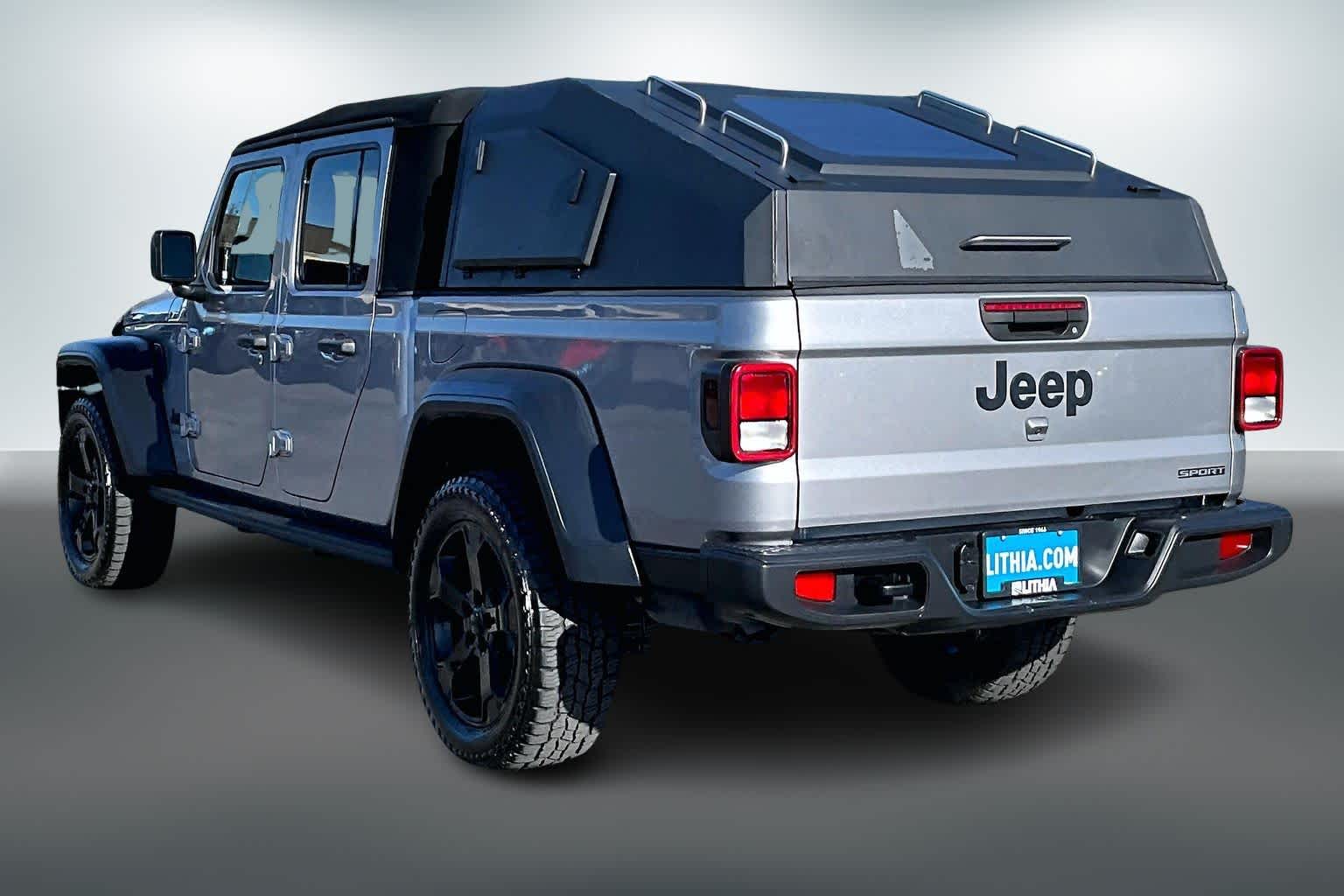 Thumbnail: 2020 Jeep Gladiator - 4