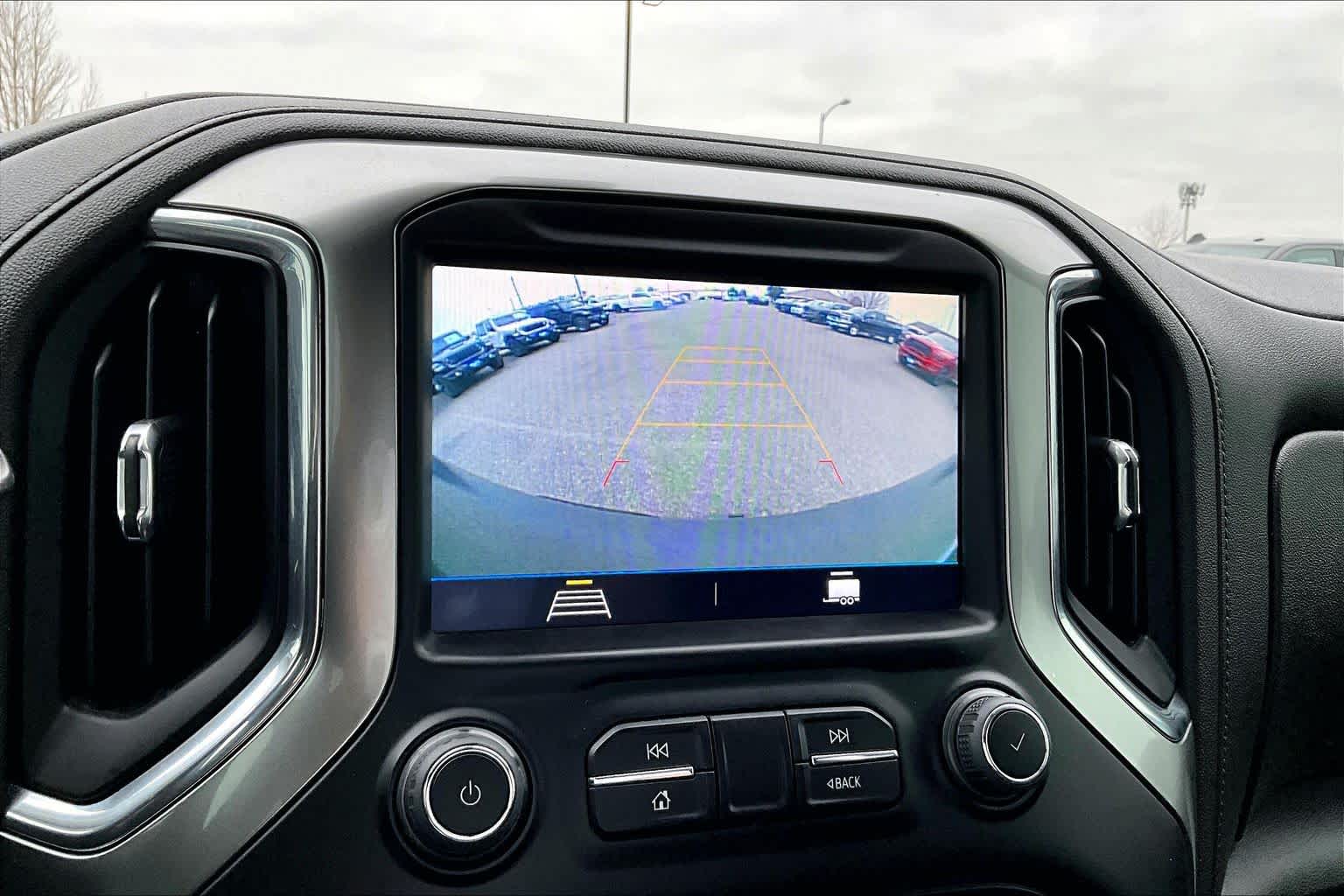 Thumbnail: 2021 Chevrolet Silverado 1500 - 26