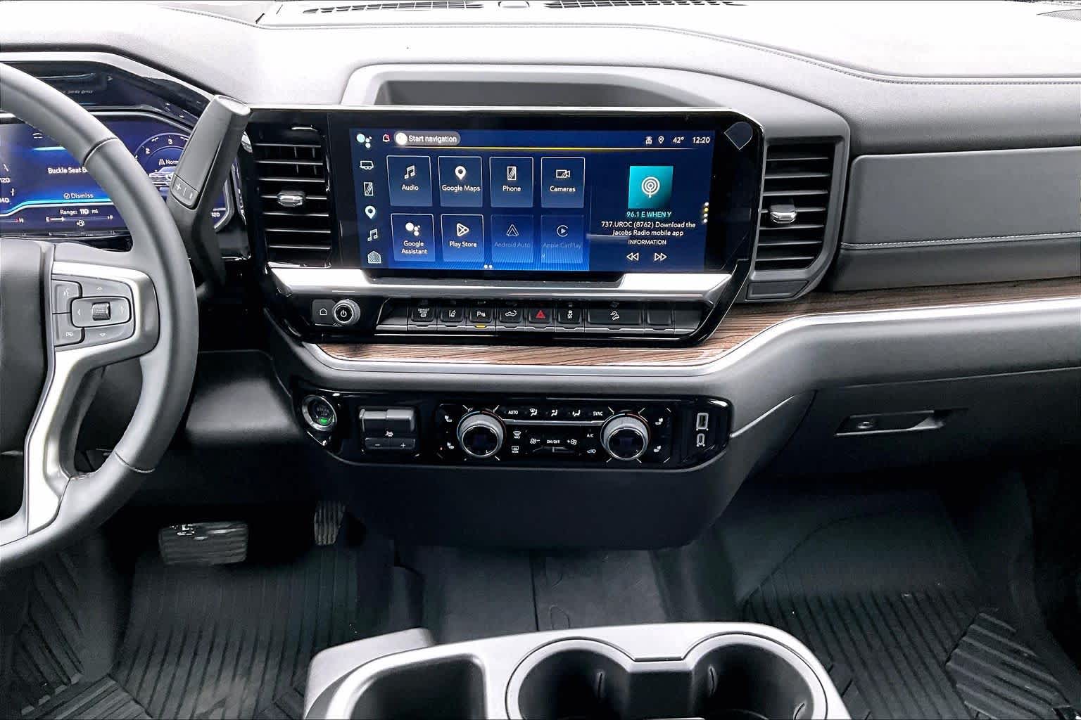 Thumbnail: 2025 Chevrolet Silverado 3500 - 14