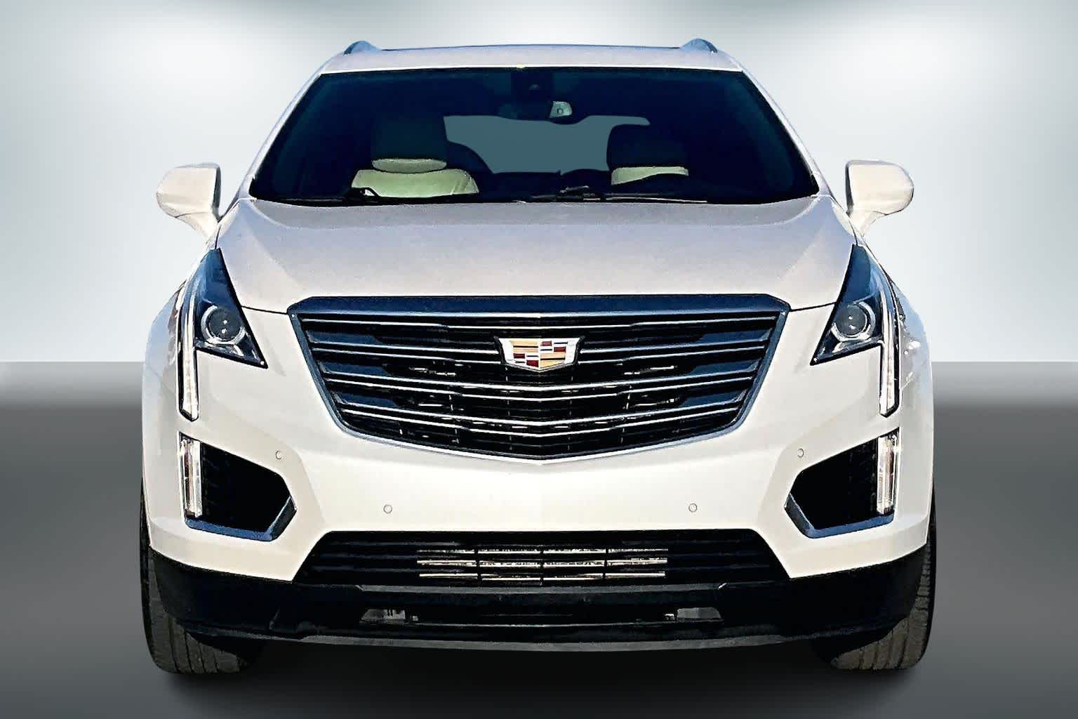 Thumbnail: 2017 Cadillac XT5 - 6