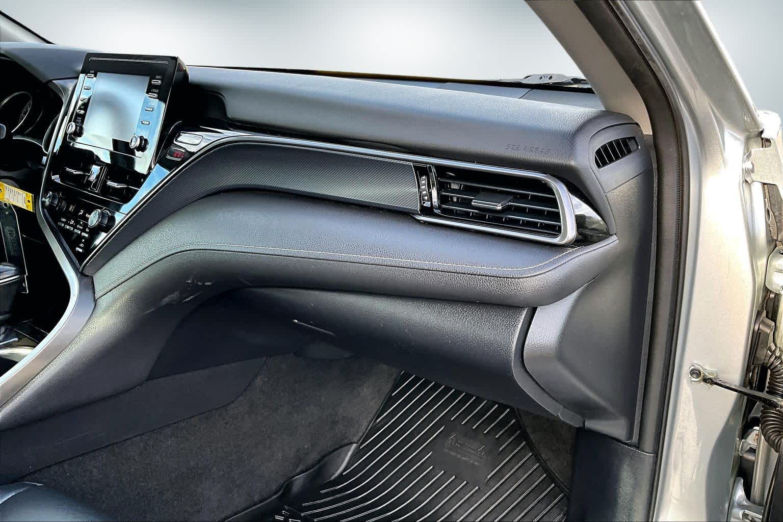 Thumbnail: 2022 Toyota Camry - 23