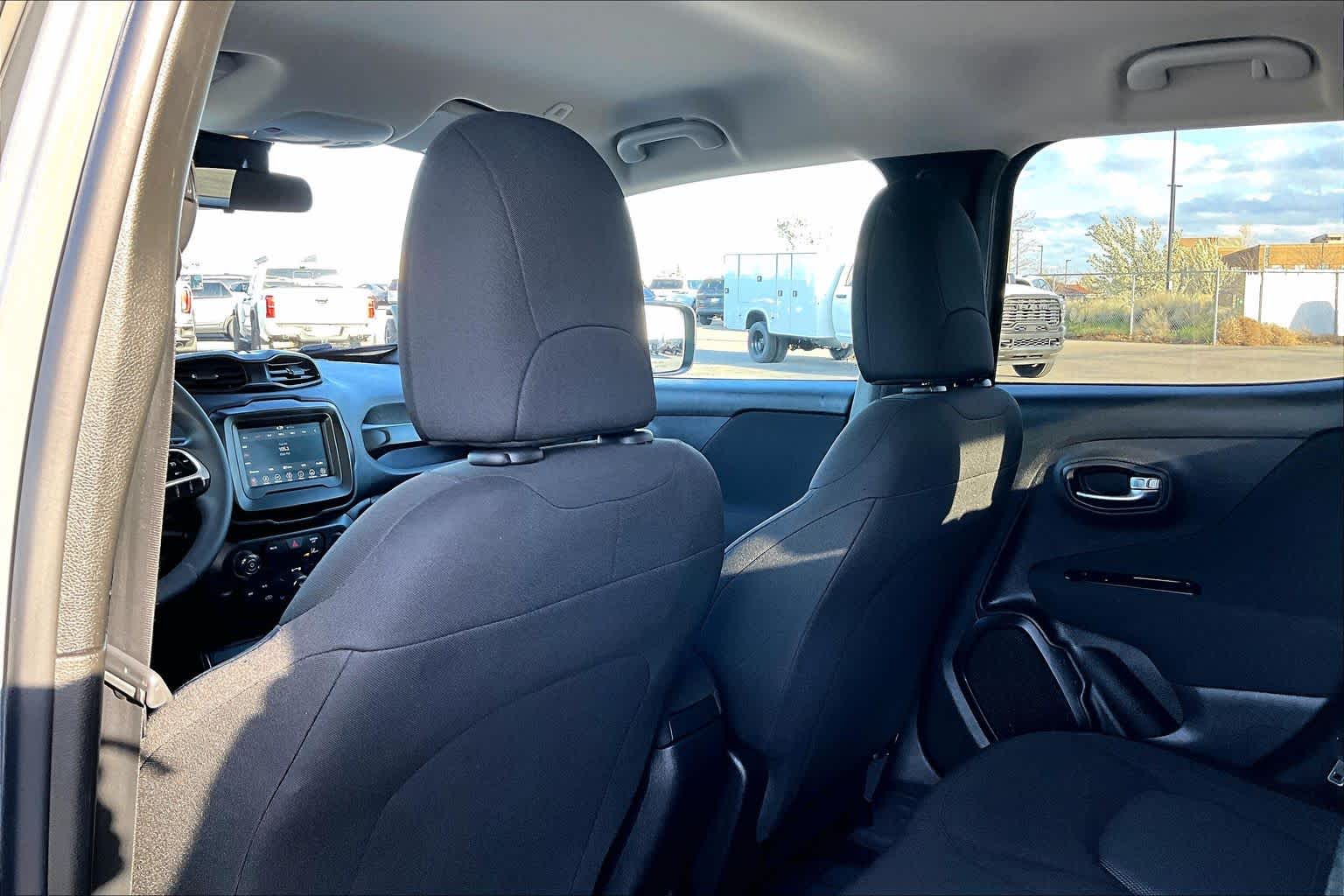 Thumbnail: 2021 Jeep Renegade - 12