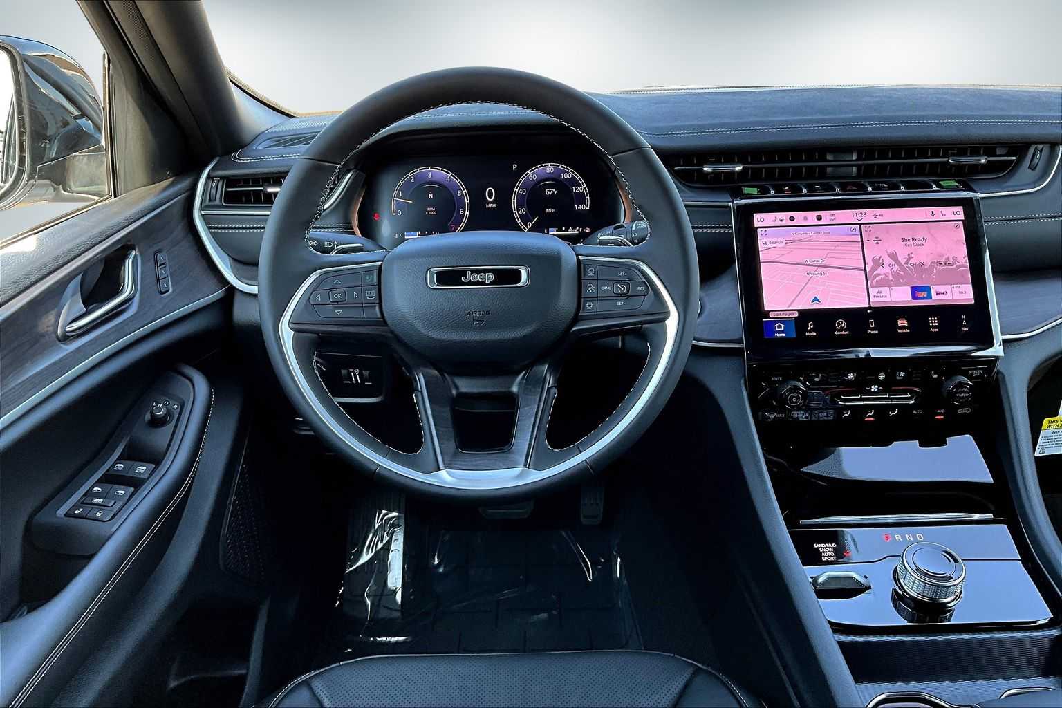 Thumbnail: 2025 Jeep Grand Cherokee - 15