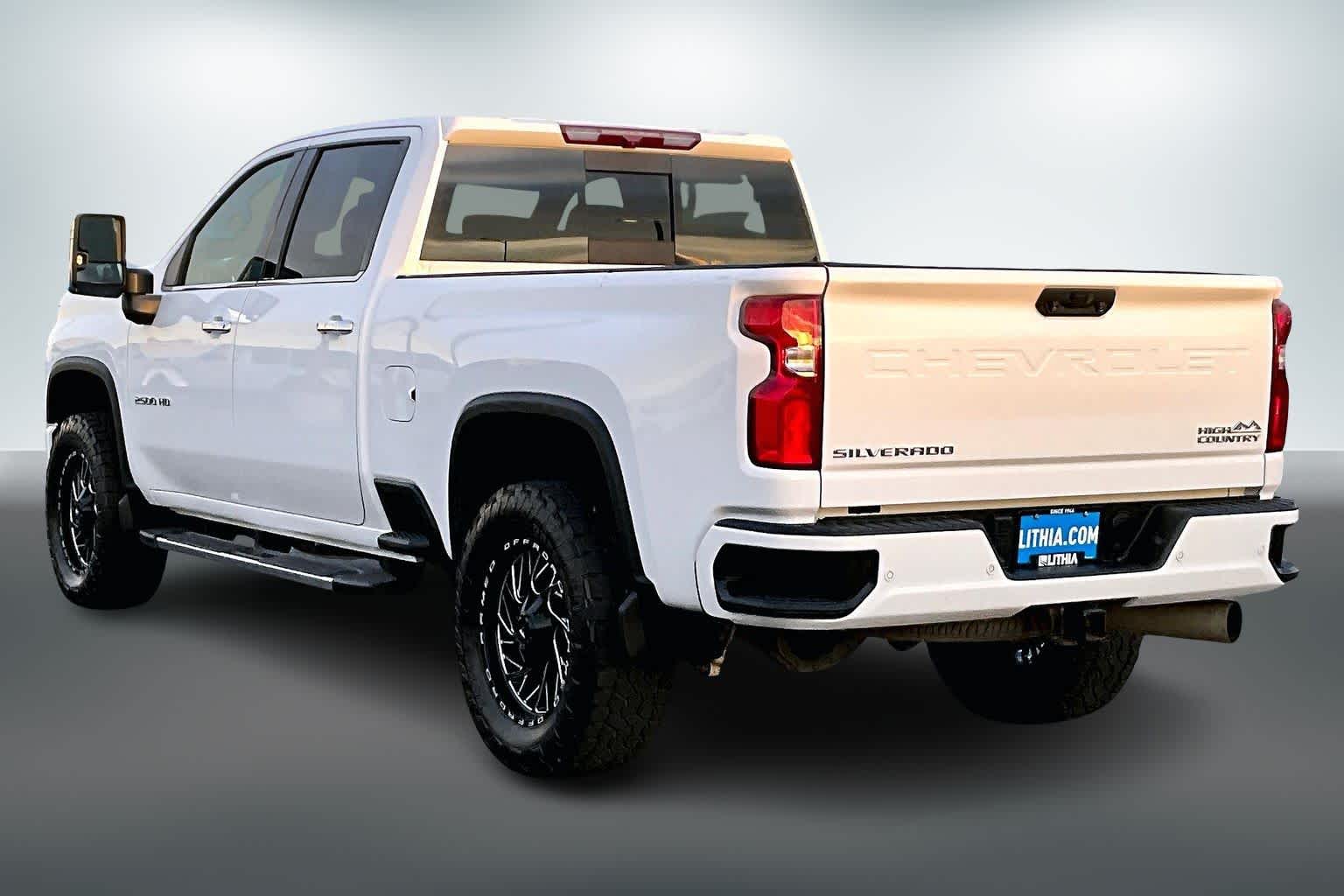 Thumbnail: 2022 Chevrolet Silverado 2500 - 4