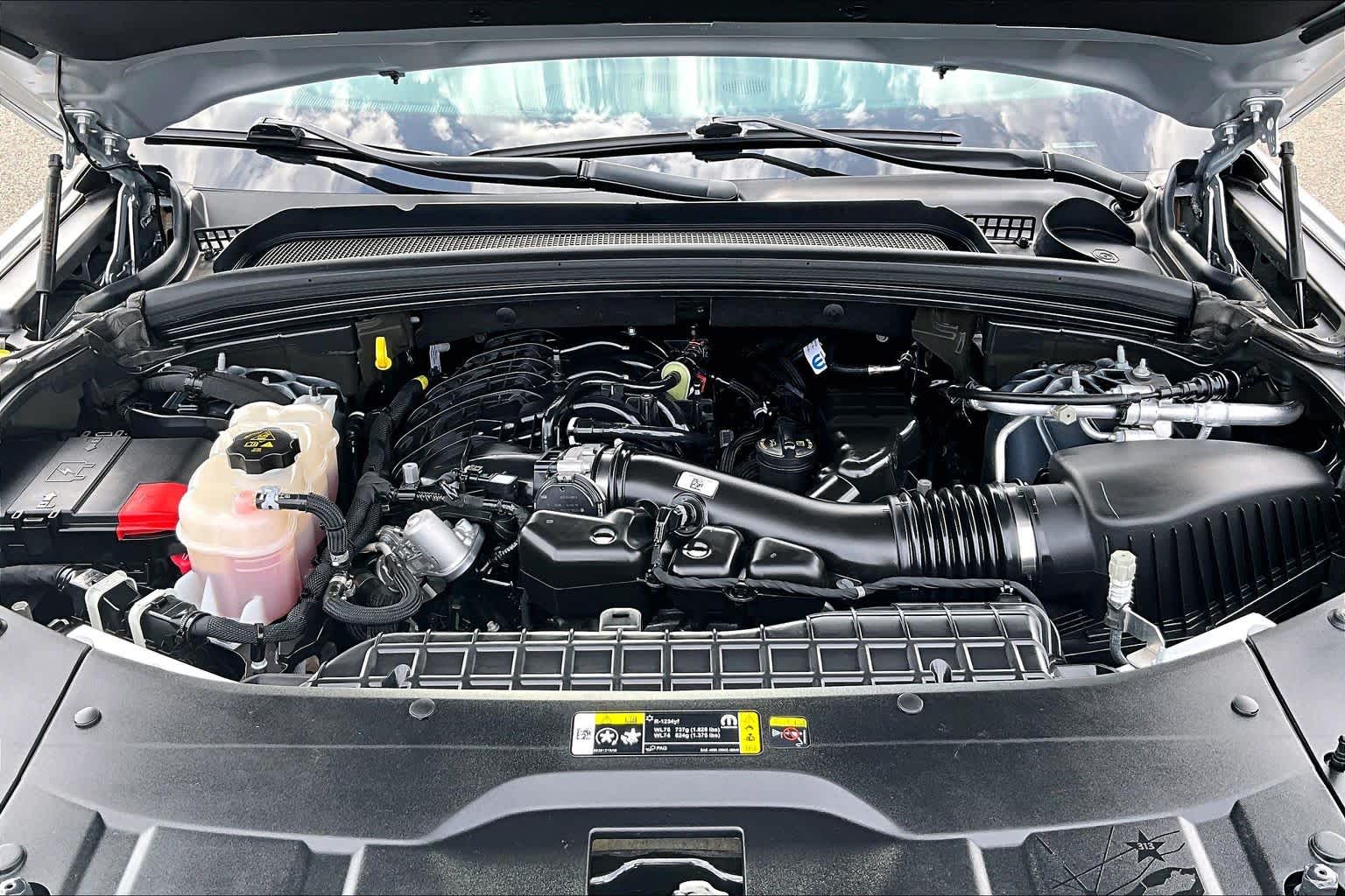 Thumbnail: 2024 Jeep Grand Cherokee L - 9