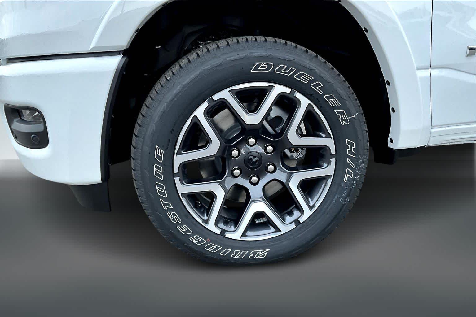 Thumbnail: 2026 RAM 1500 - 8