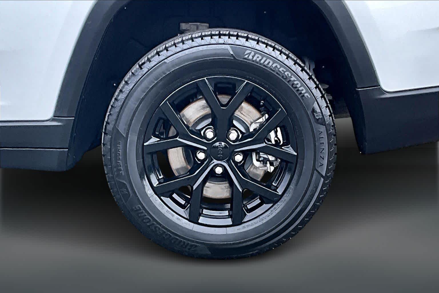 Thumbnail: 2024 Jeep Grand Cherokee L - 34