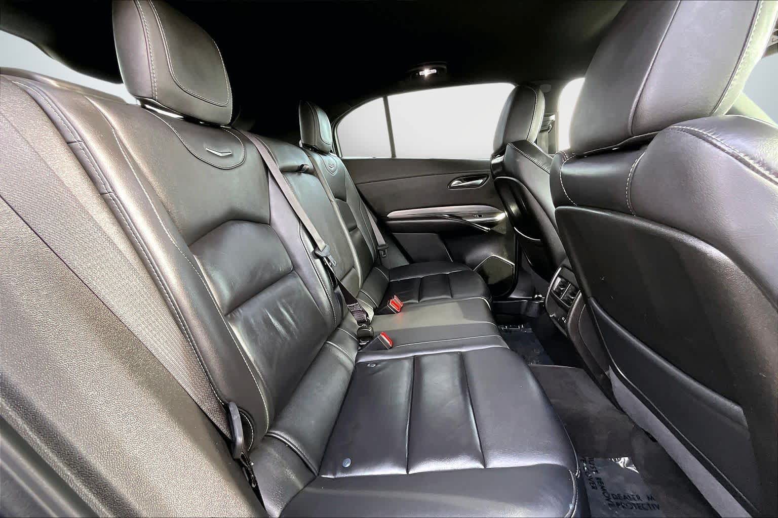 Thumbnail: 2024 Cadillac XT4 - 28