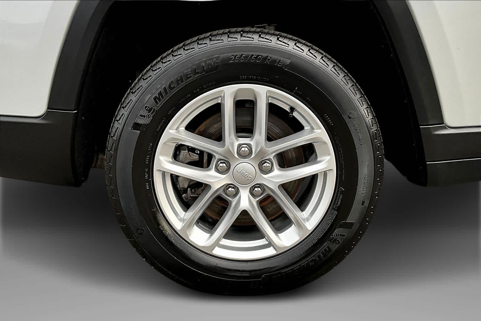 Thumbnail: 2023 Jeep Grand Cherokee - 37