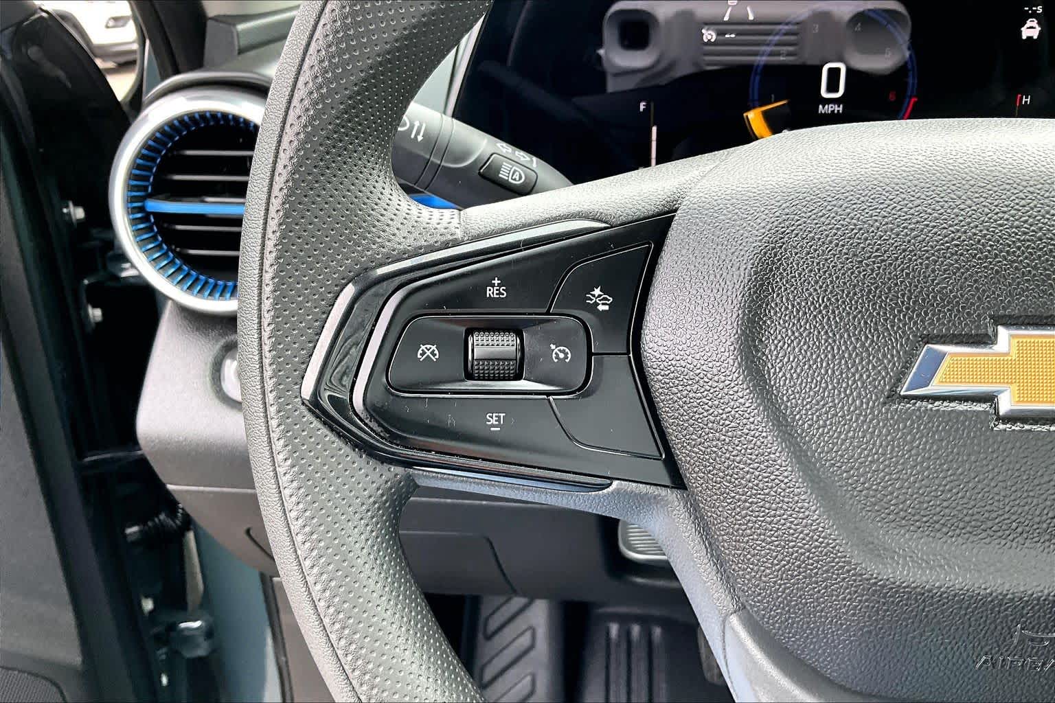 Thumbnail: 2025 Chevrolet Trax - 22