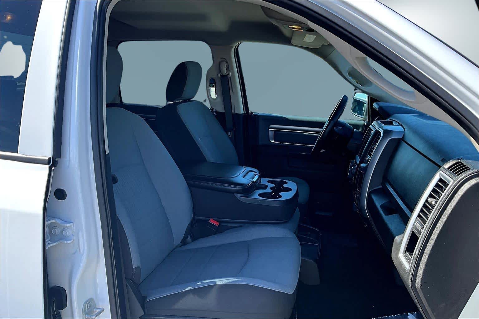 Thumbnail: 2022 RAM 1500 Classic - 13