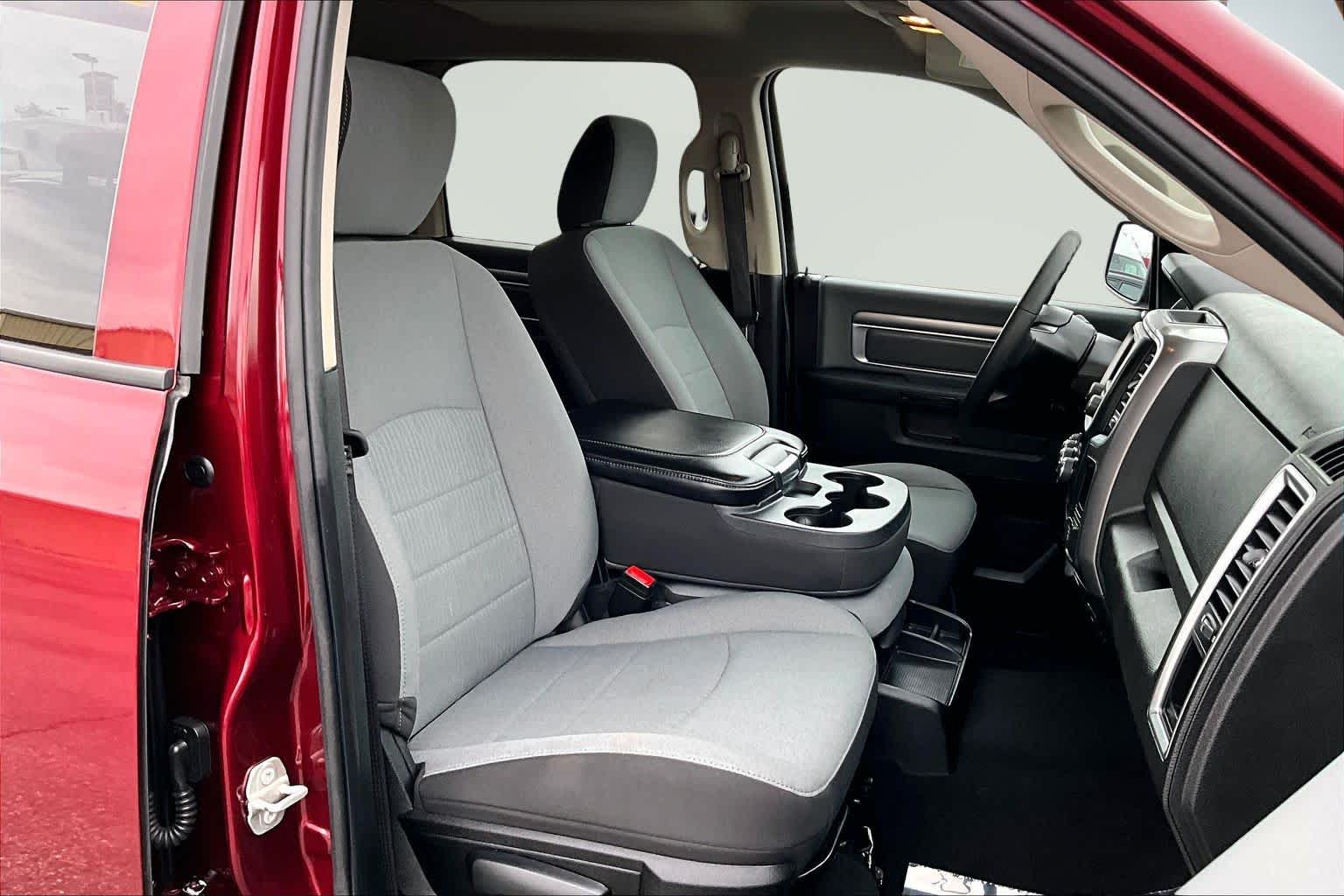 Thumbnail: 2023 RAM 1500 Classic - 13