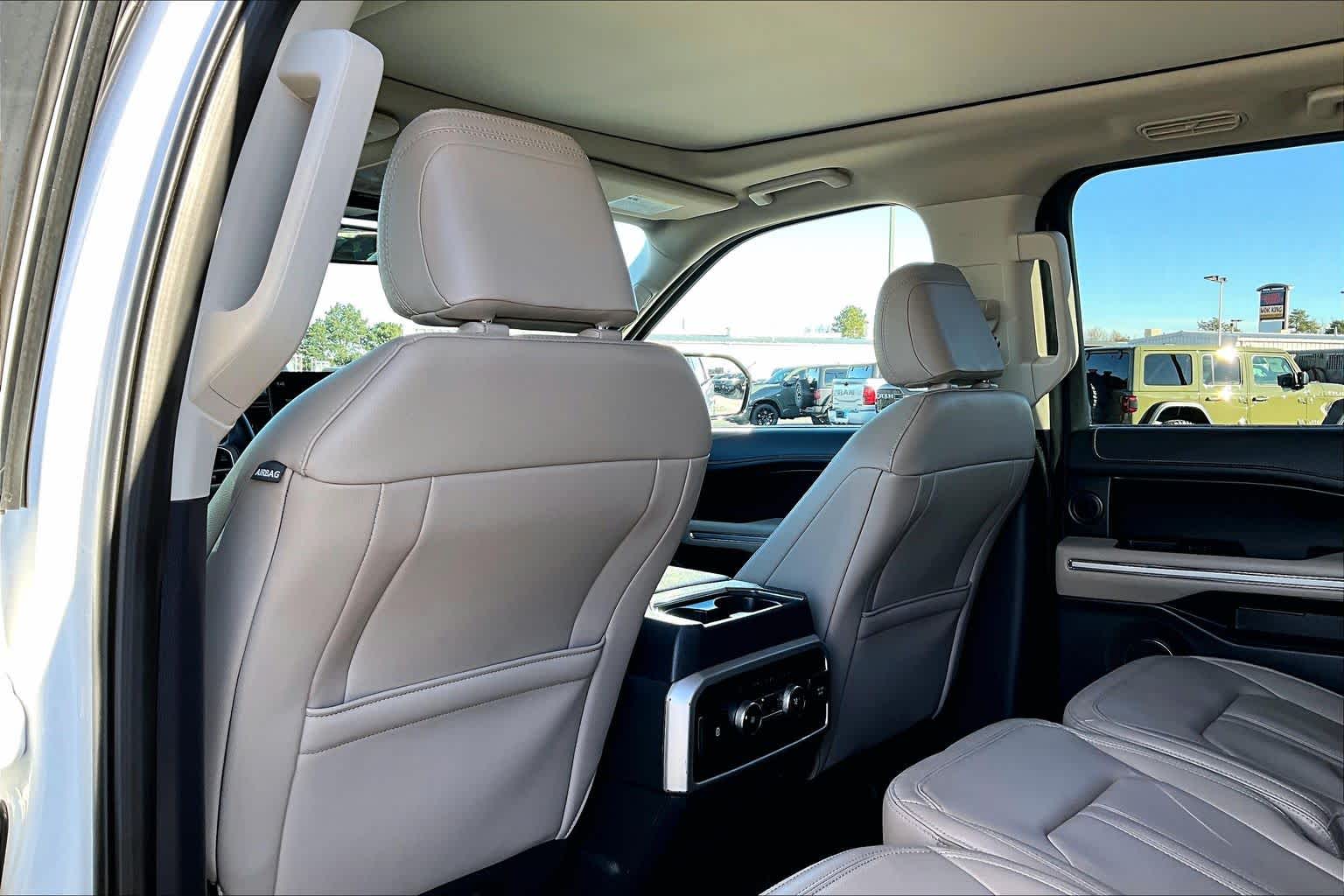 Thumbnail: 2024 Ford Expedition MAX - 12