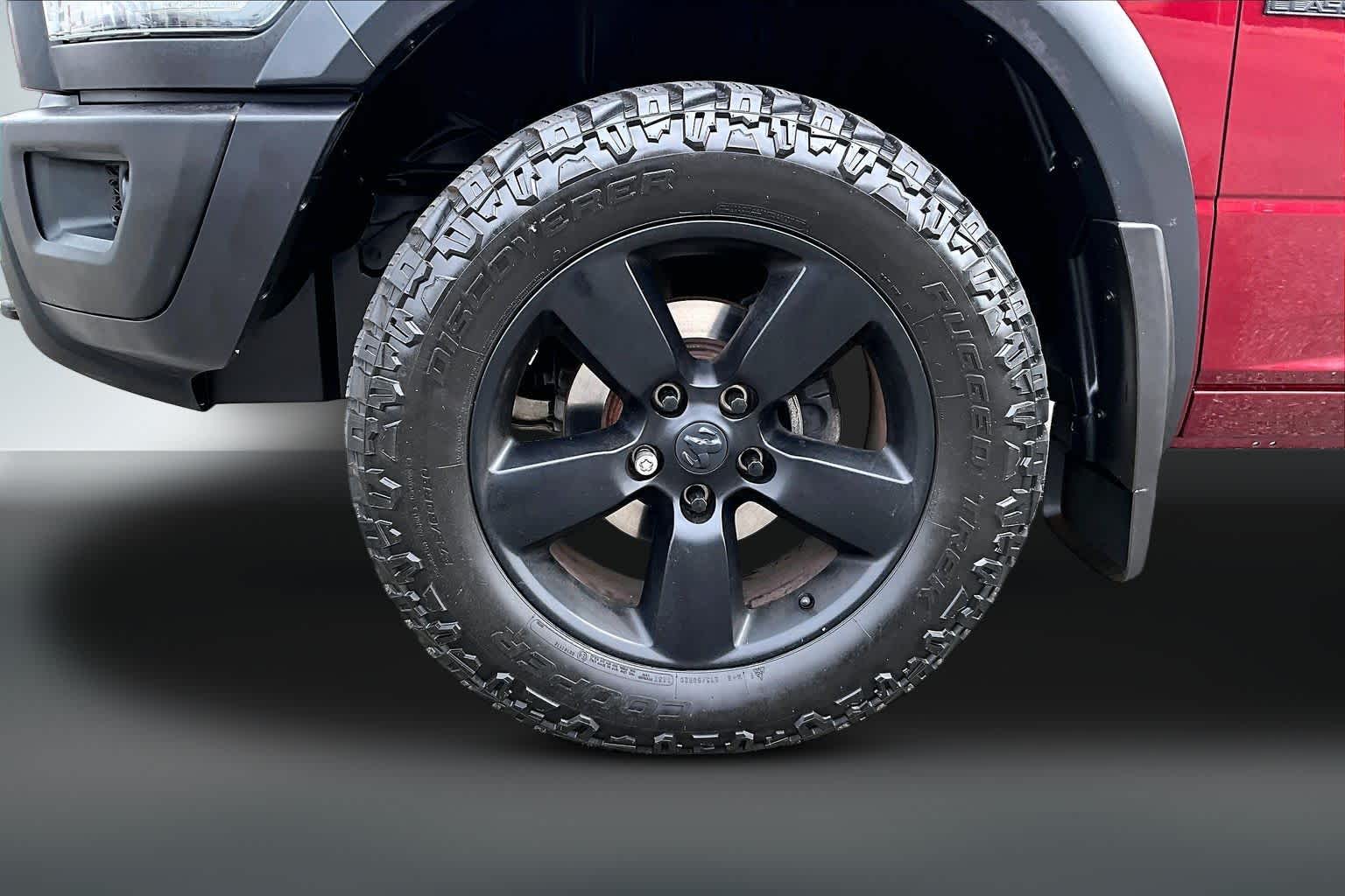 Thumbnail: 2019 RAM 1500 Classic - 7