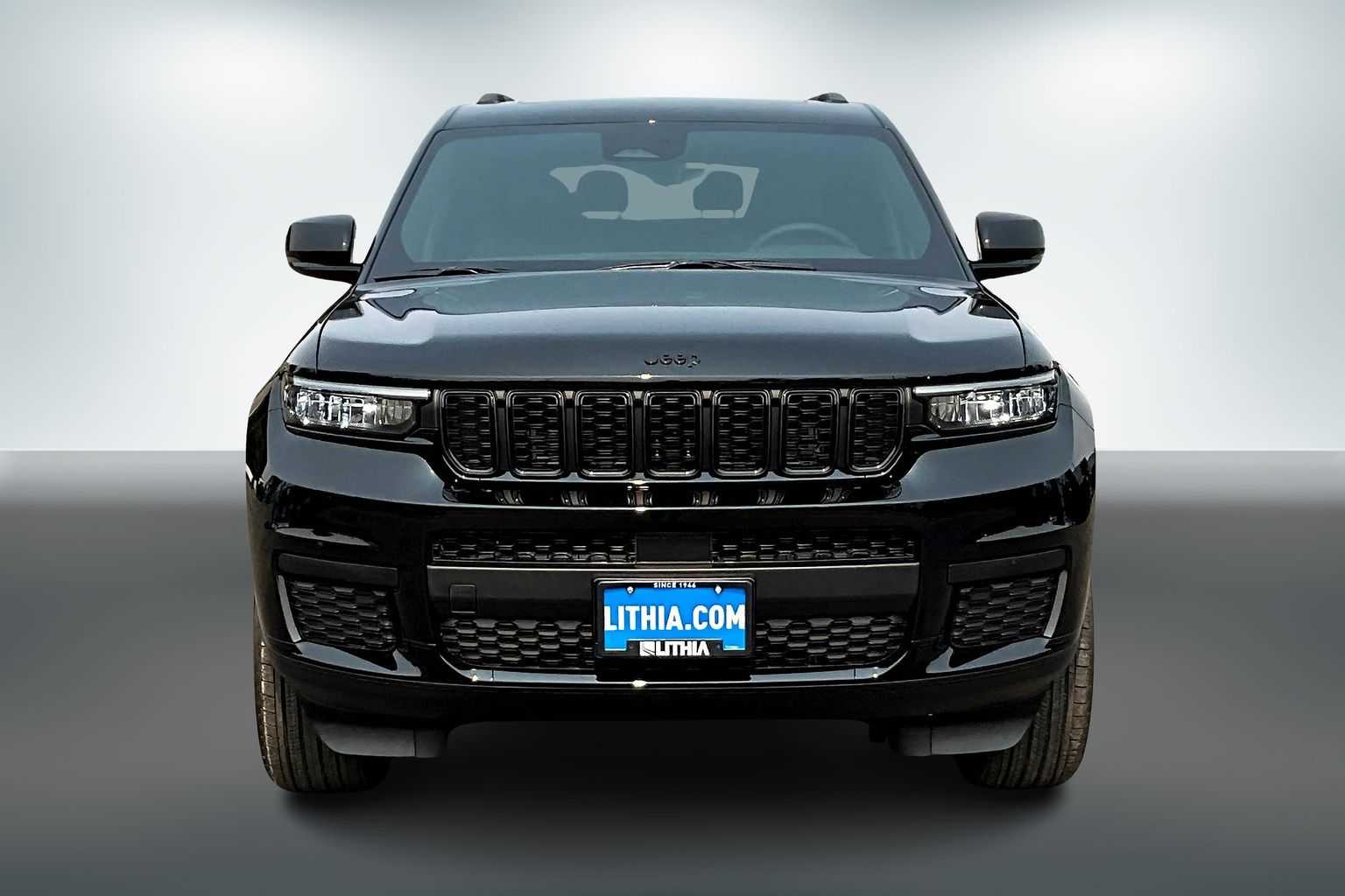 Thumbnail: 2025 Jeep Grand Cherokee - 6