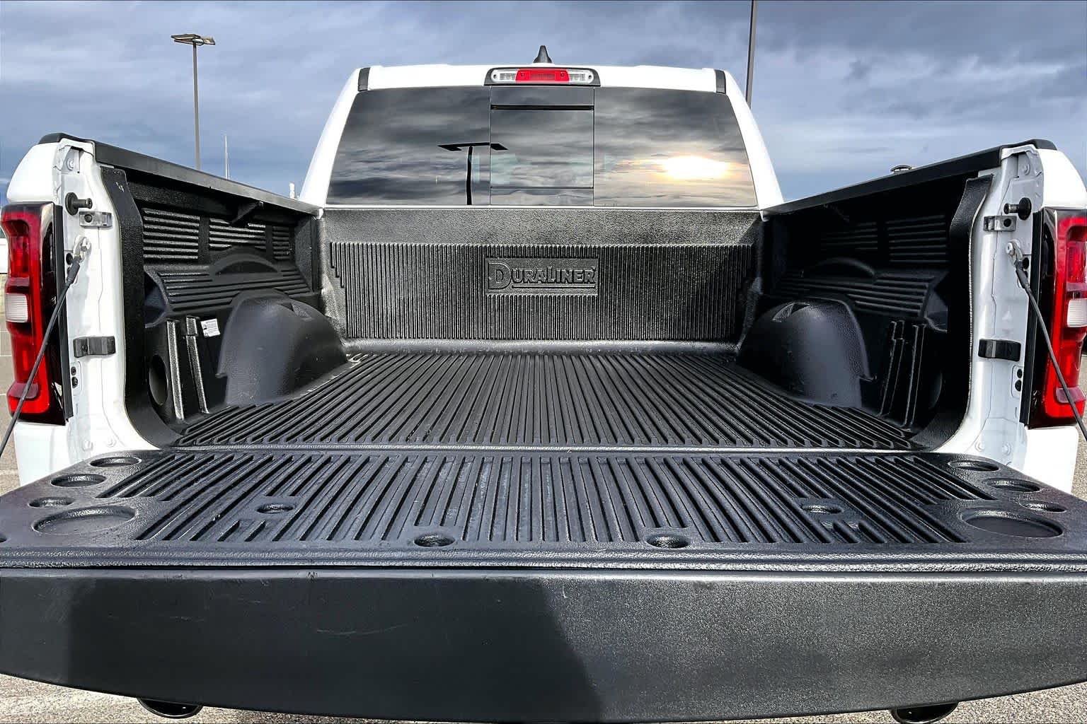 Thumbnail: 2025 RAM 1500 - 17