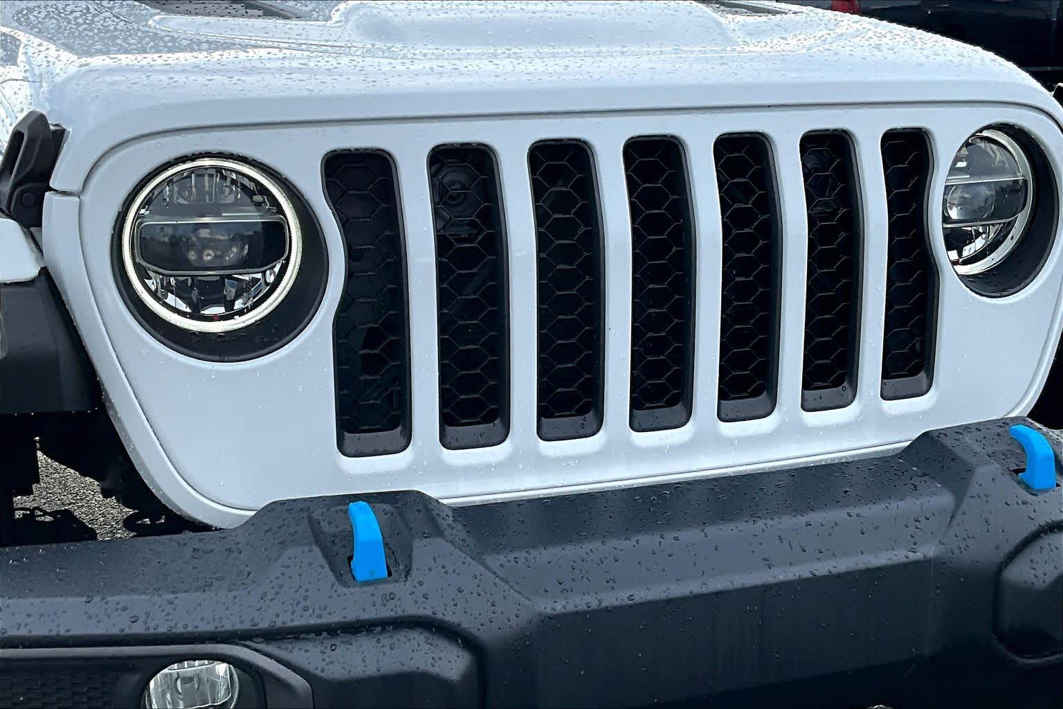 Thumbnail: 2021 Jeep Wrangler - 34