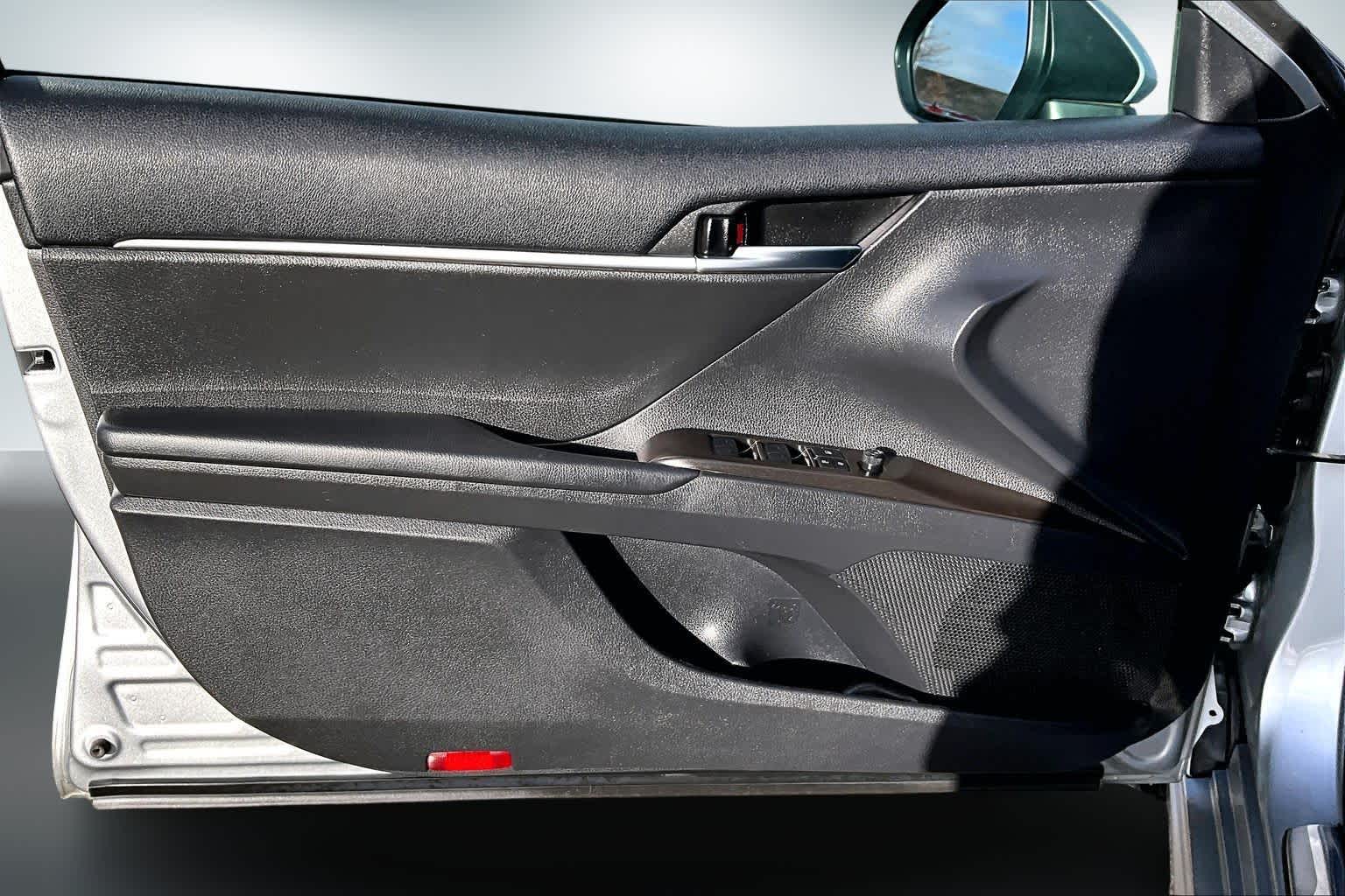 Thumbnail: 2022 Toyota Camry - 27