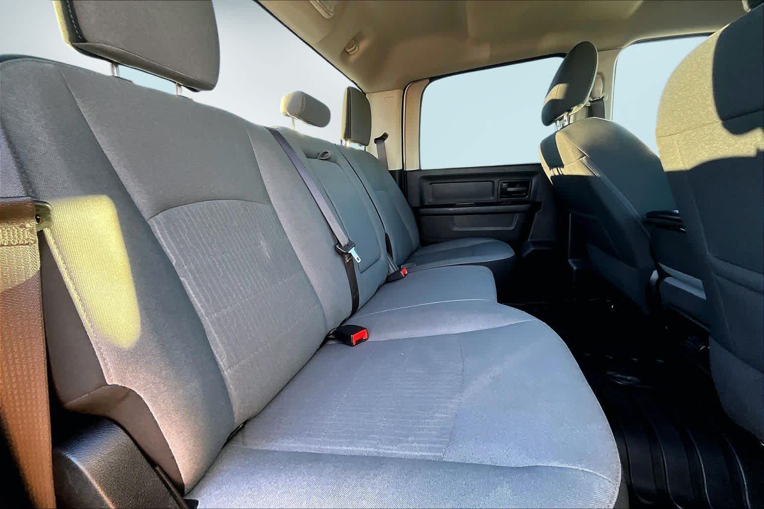 Thumbnail: 2021 RAM 1500 Classic - 29