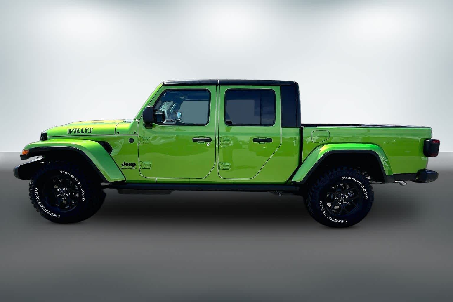 Thumbnail: 2026 Jeep Gladiator - 3