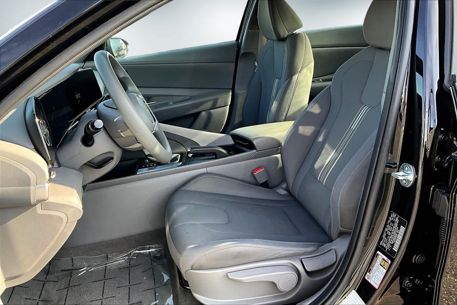 Thumbnail: 2024 Hyundai Elantra - 11