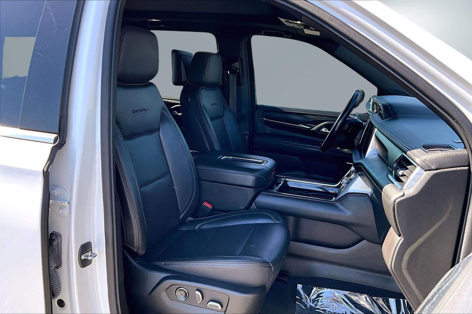 Thumbnail: 2021 GMC Yukon - 12