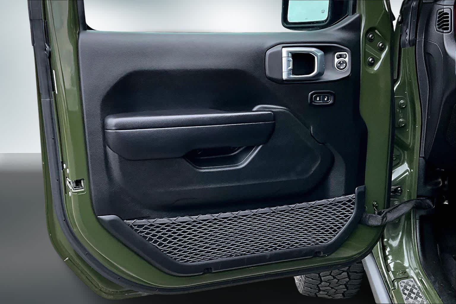 Thumbnail: 2021 Jeep Gladiator - 27