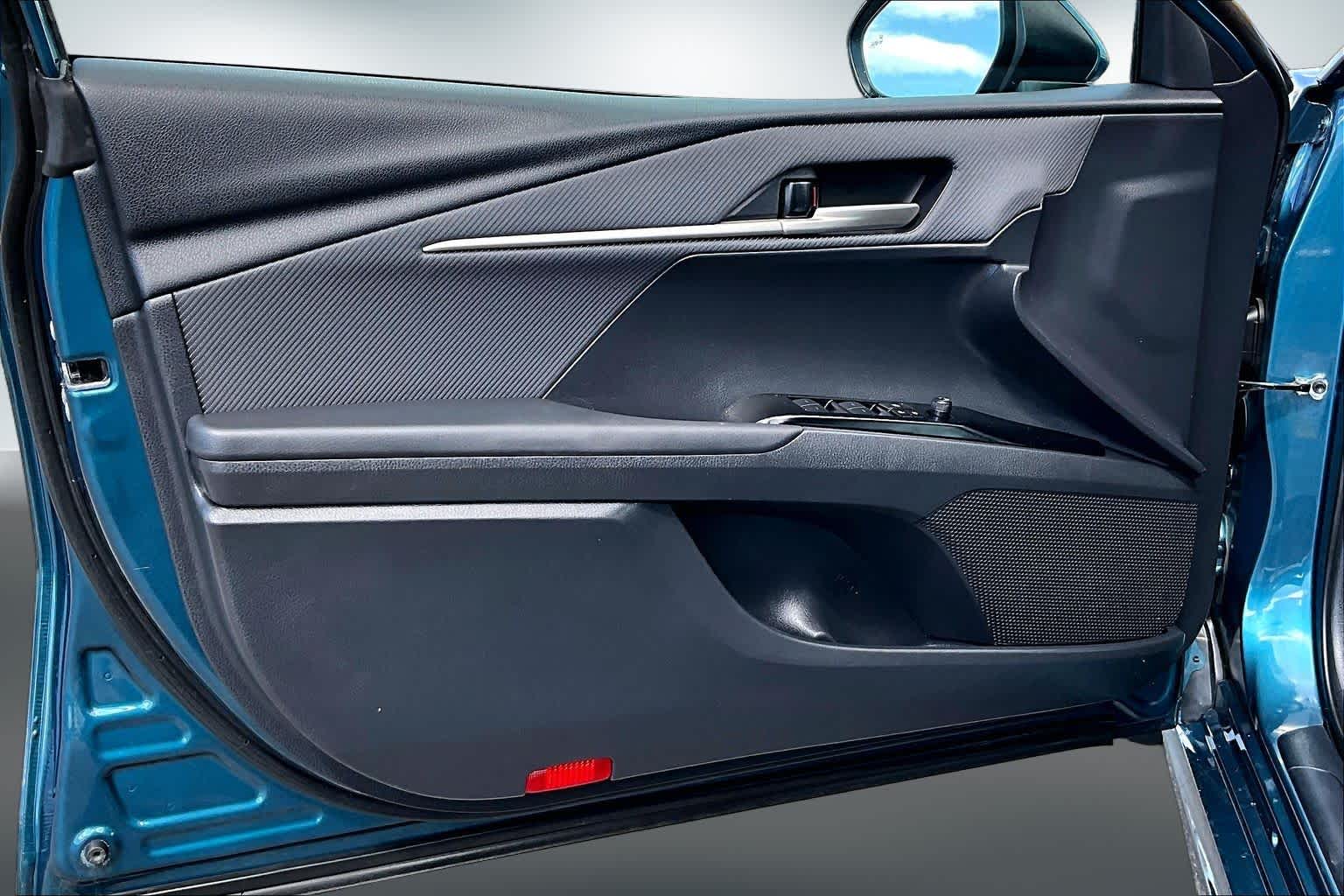 Thumbnail: 2025 Toyota Camry - 27