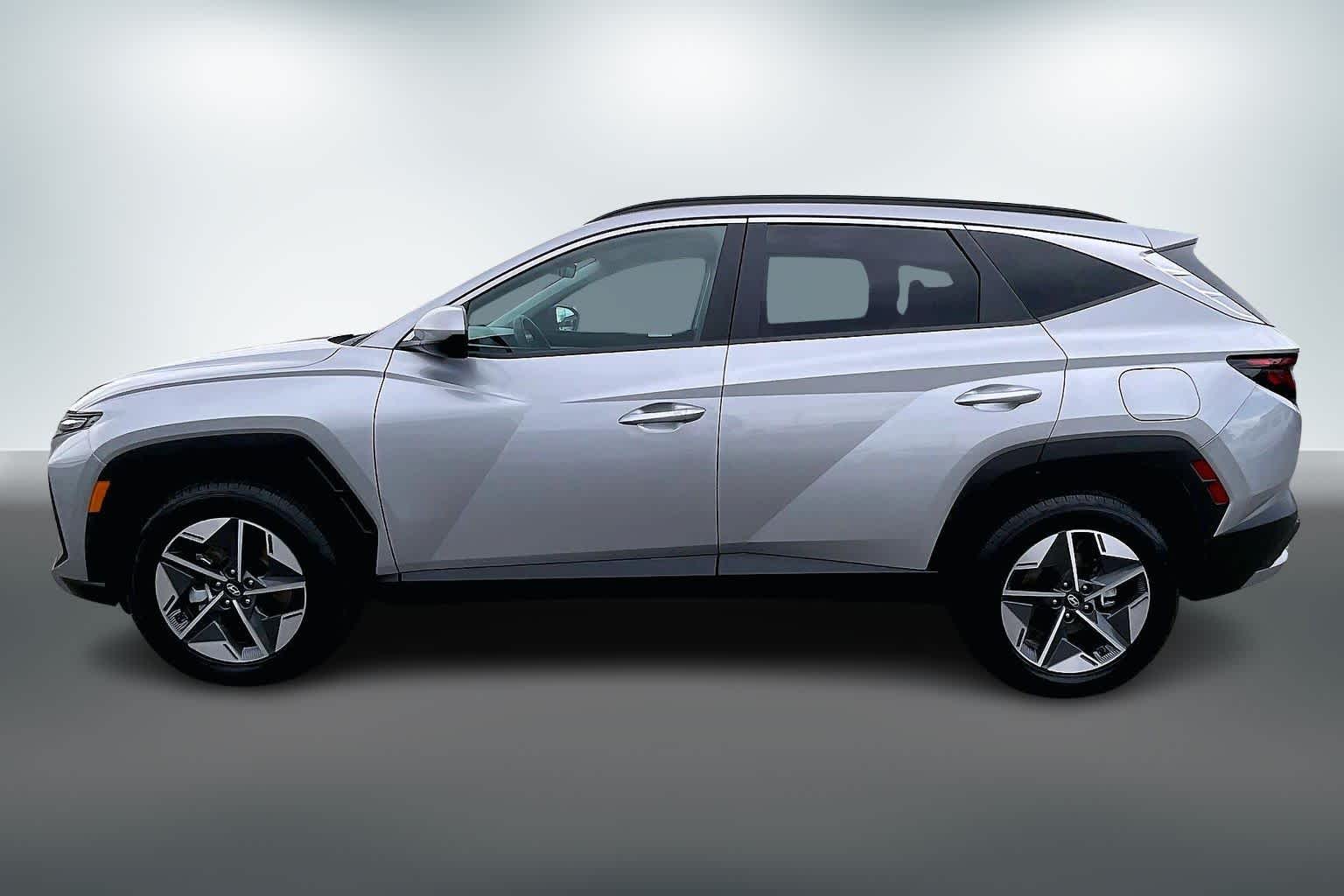 Thumbnail: 2025 Hyundai Tucson - 3