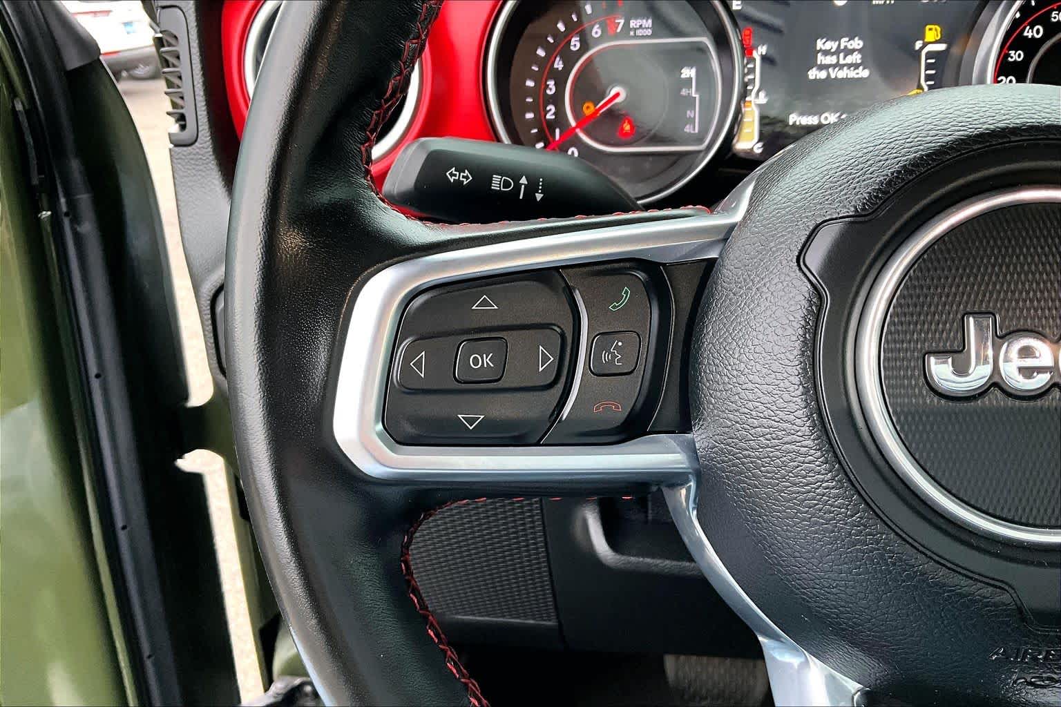 Thumbnail: 2021 Jeep Gladiator - 24