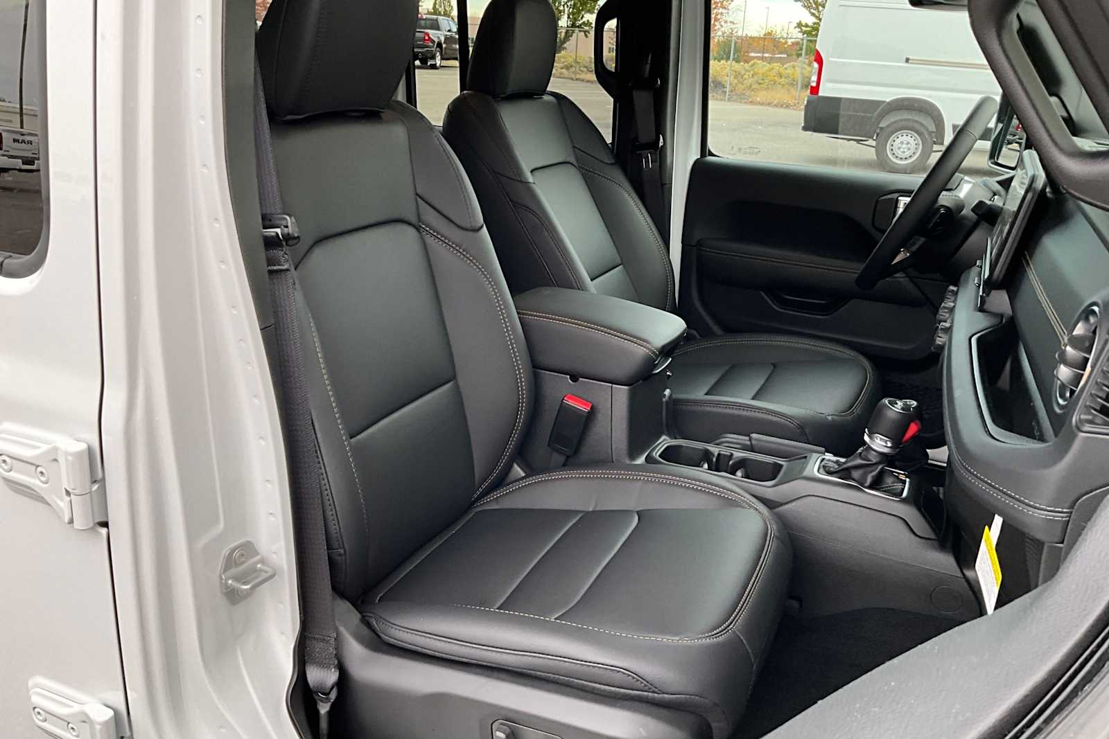 Thumbnail: 2026 Jeep Wrangler - 14