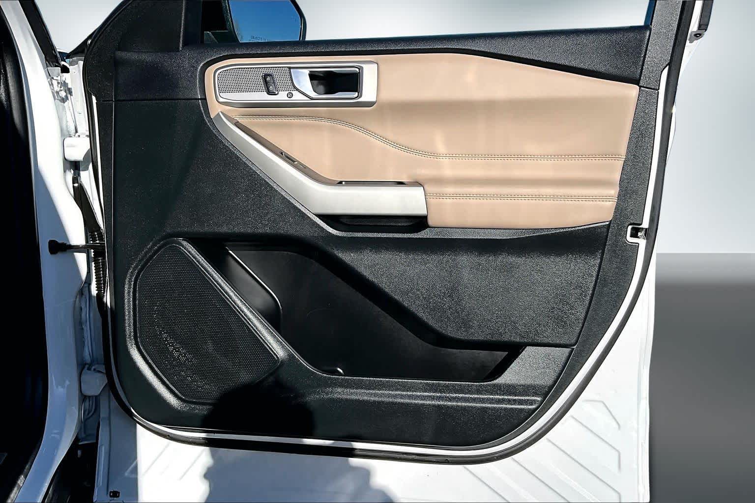 Thumbnail: 2023 Ford Explorer - 27