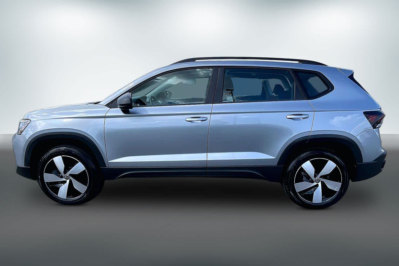 Thumbnail: 2025 Volkswagen Taos - 3