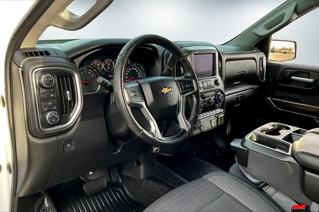 Used 2020 Chevrolet Silverado 1500 LT Truck Crew Cab