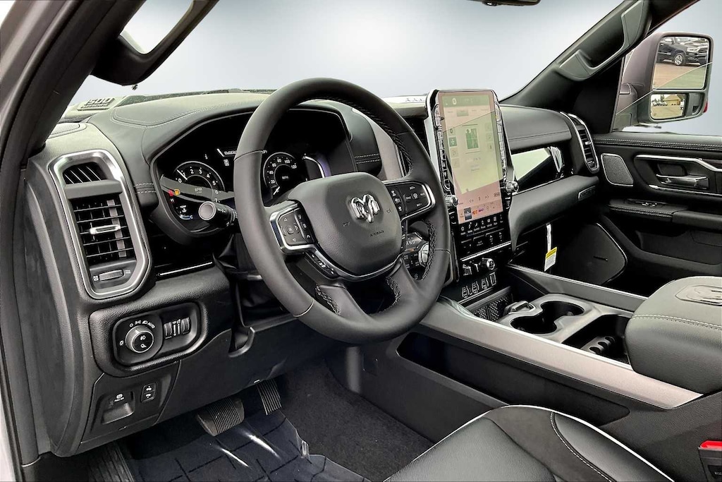 New 2026 Ram 1500 LARAMIE CREW CAB 4X4 5'7 BOX Pickup