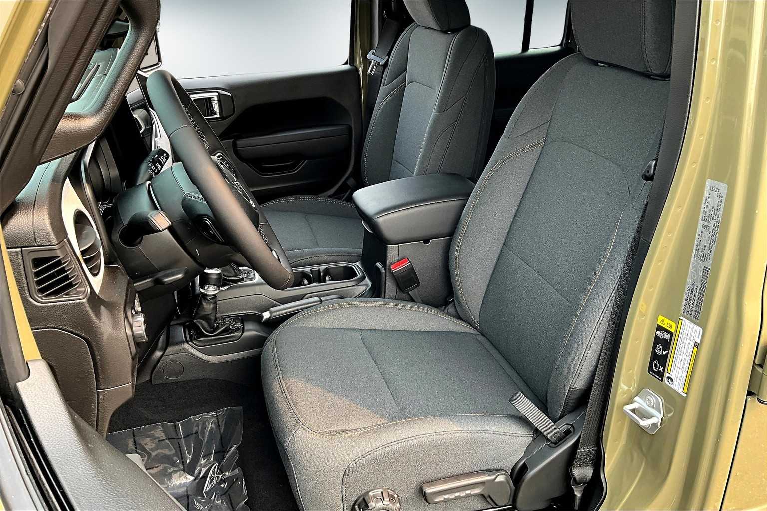 Thumbnail: 2025 Jeep Wrangler - 11