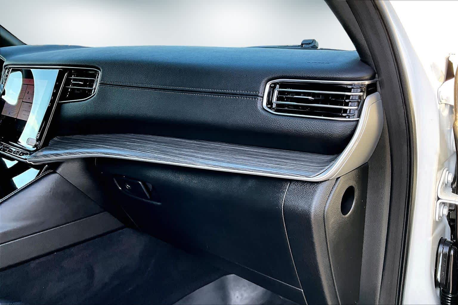 Thumbnail: 2024 Jeep Wagoneer - 23