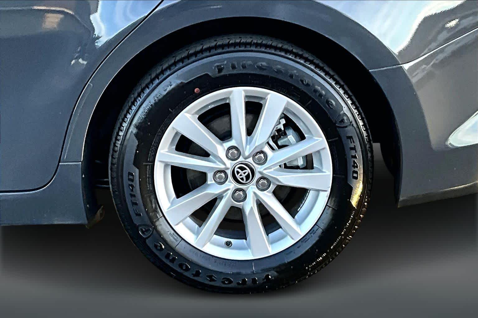 Thumbnail: 2025 Toyota Camry - 32