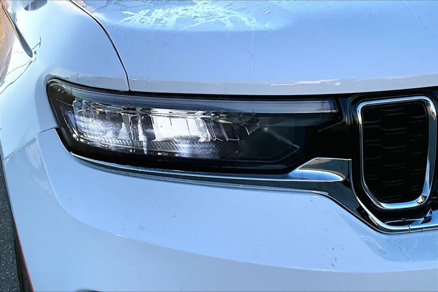 Thumbnail: 2024 Jeep Grand Cherokee - 31