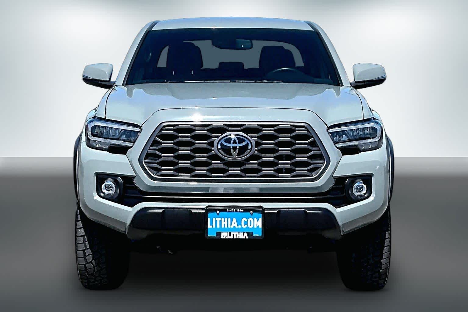 Thumbnail: 2023 Toyota Tacoma - 6