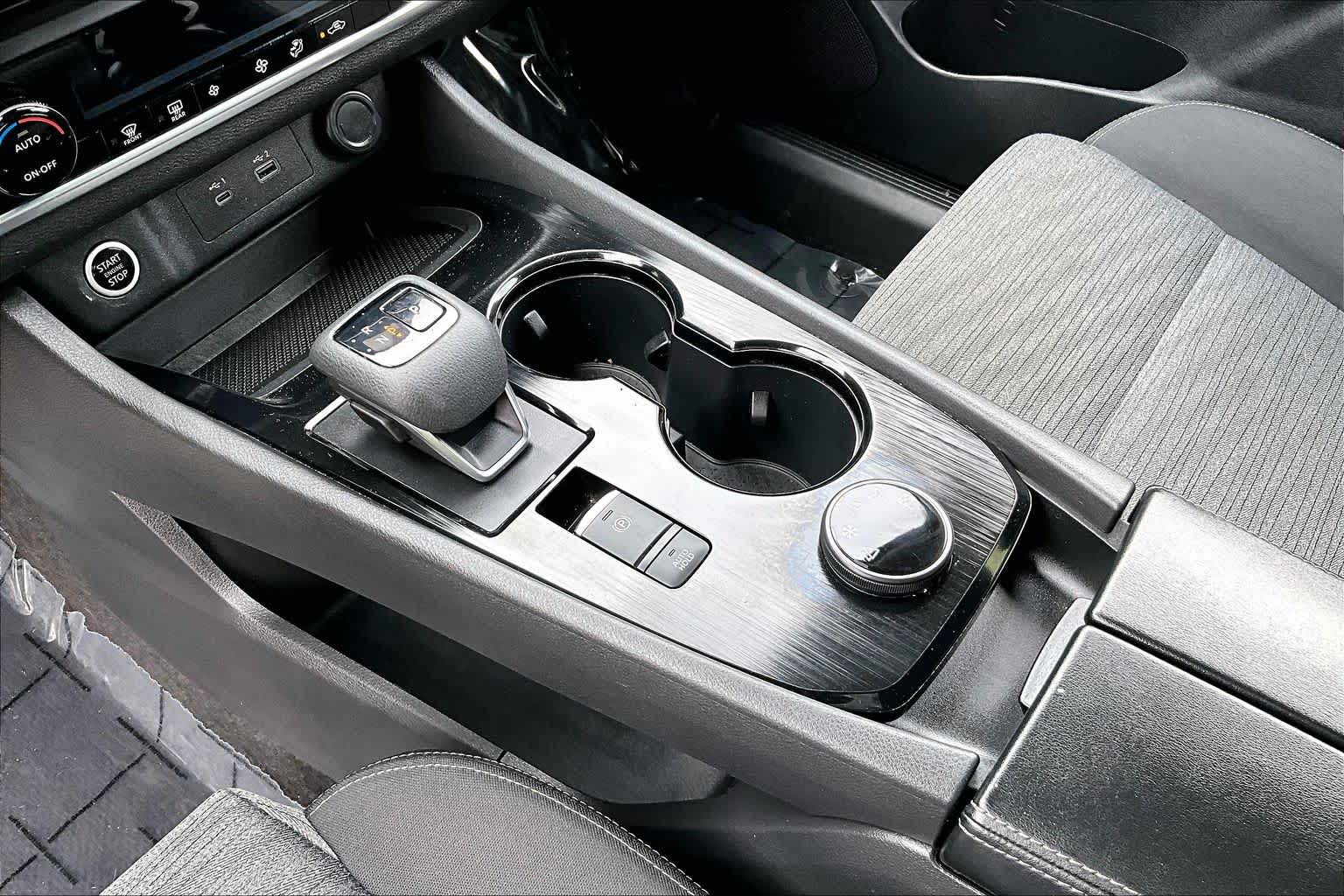 Thumbnail: 2023 Nissan Rogue - 17