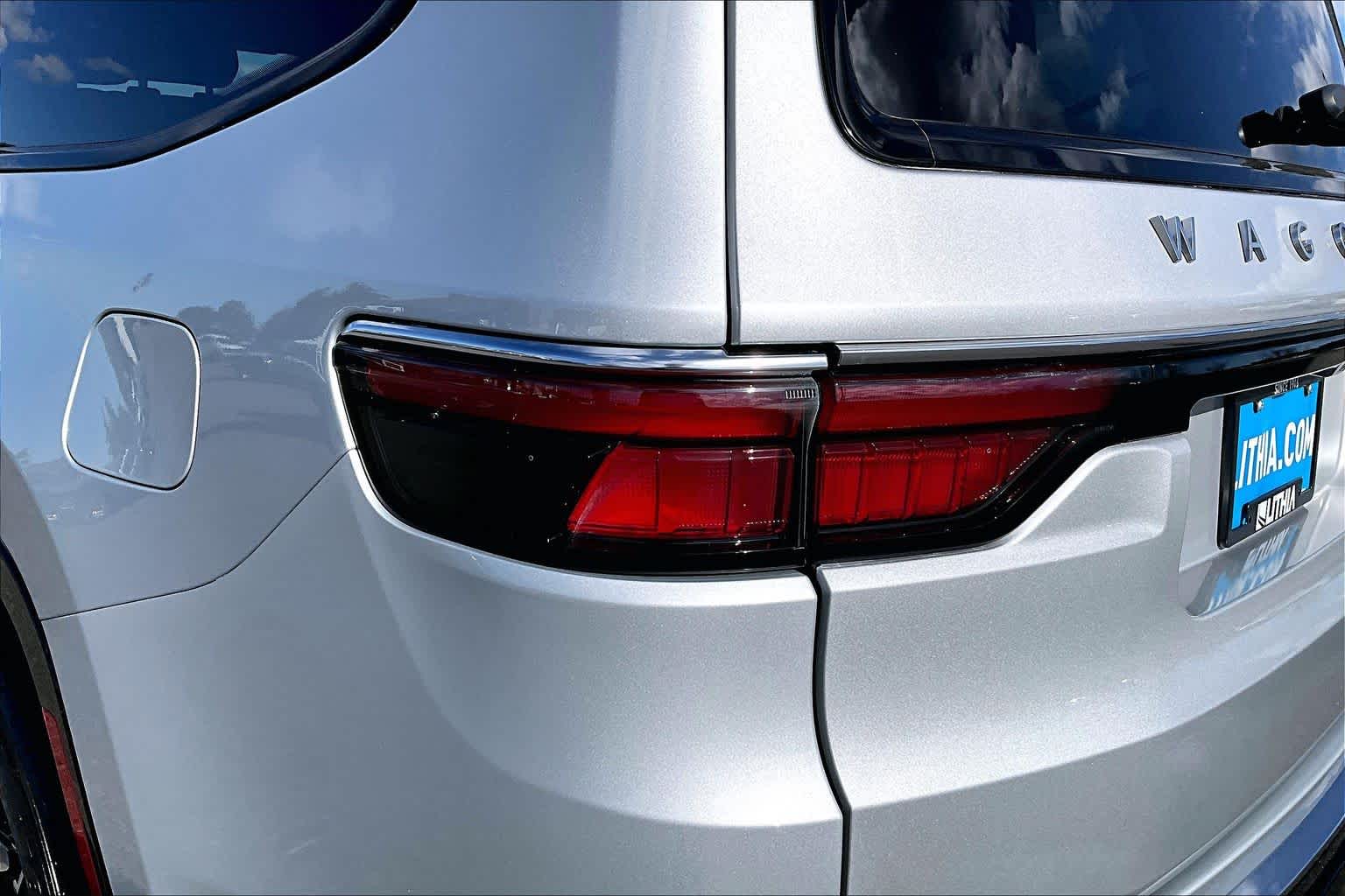 Thumbnail: 2024 Jeep Wagoneer - 33