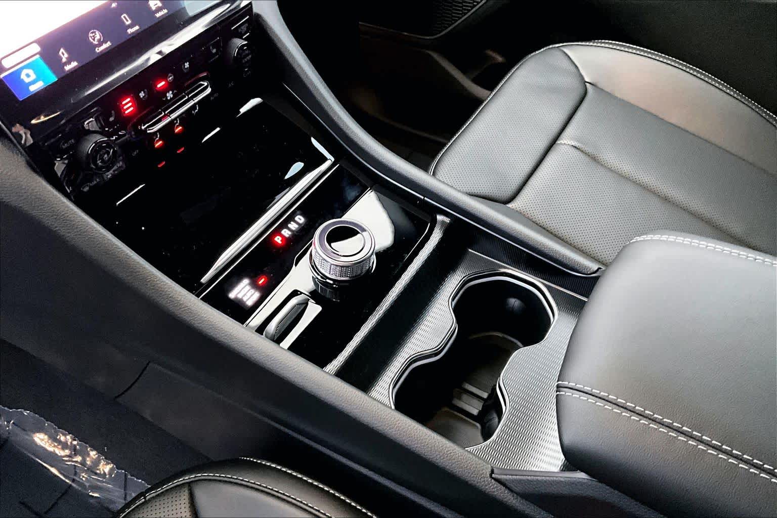 Thumbnail: 2025 Jeep Grand Cherokee - 17