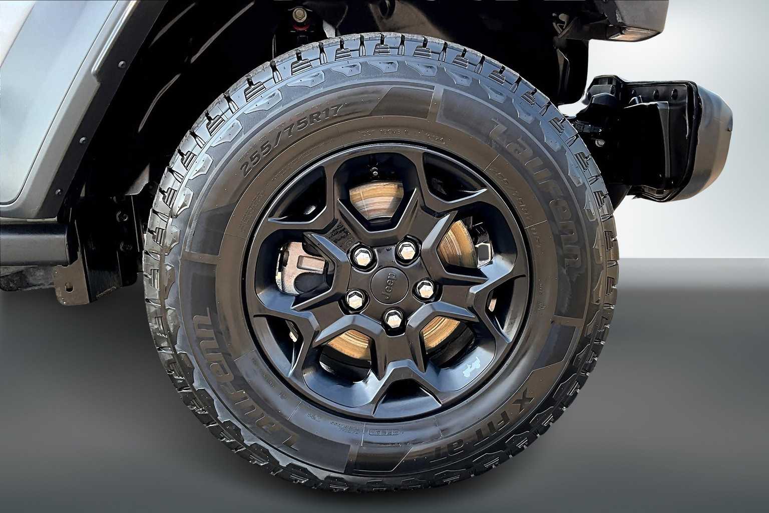 Thumbnail: 2023 Jeep Wrangler - 35