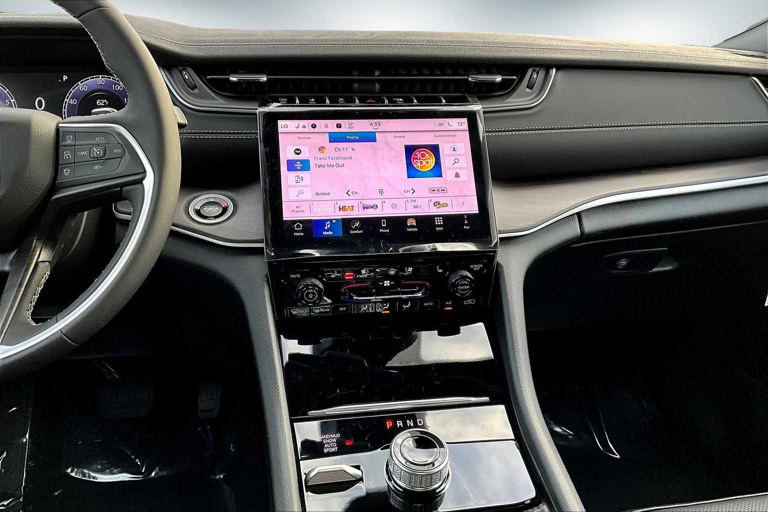 Thumbnail: 2025 Jeep Grand Cherokee - 16